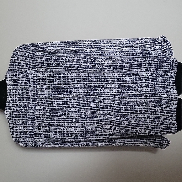 Ellui Button-Up Top - Picture 2 of 4